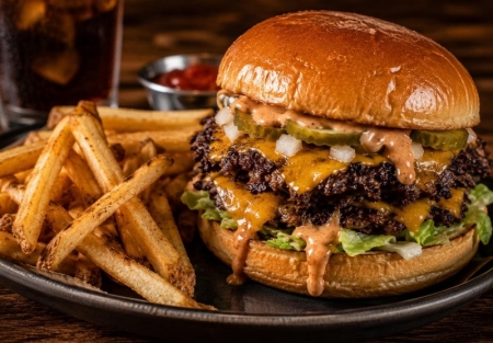 HIGH-VOLUME BURGER RESTAURANT + REAL ESTATE — SAN FRANCISCO